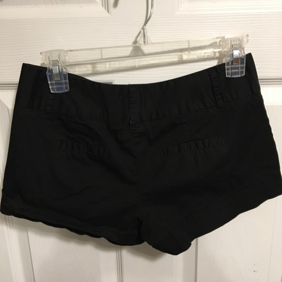 5/$20 Spacegirlz Black Shorts. Size 5. - Picture 2 of 3